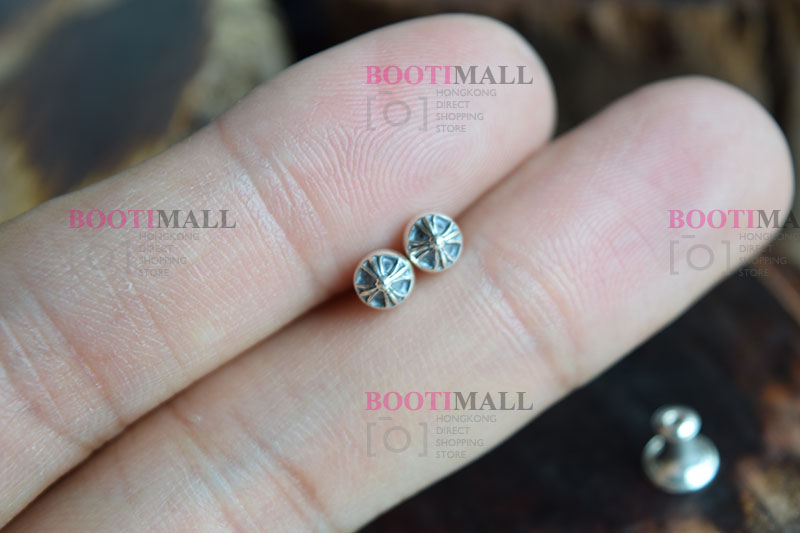 HEARTS Plus Stud CHROME ũst